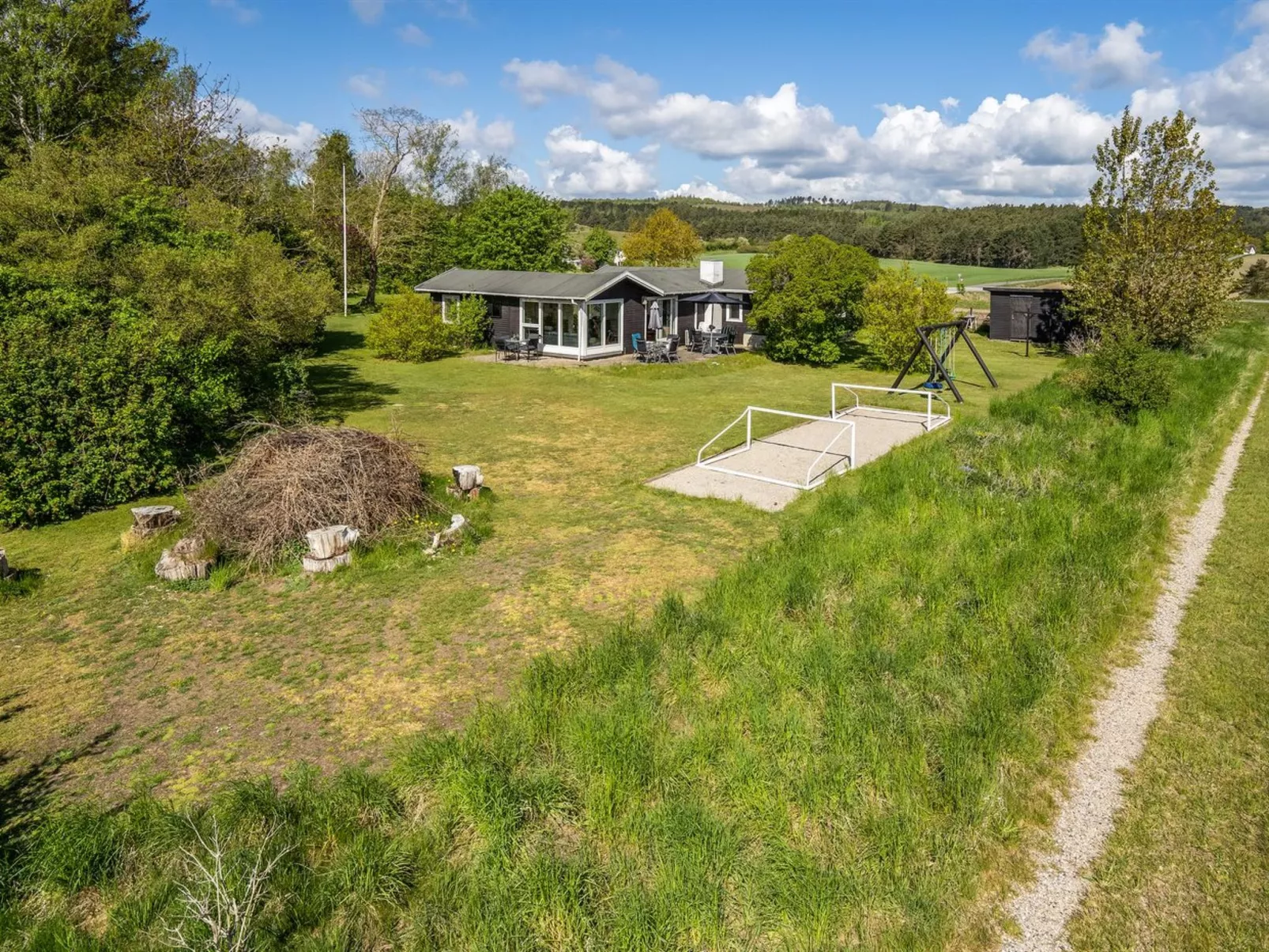 "Frellaf" - 250m from the sea-Outside