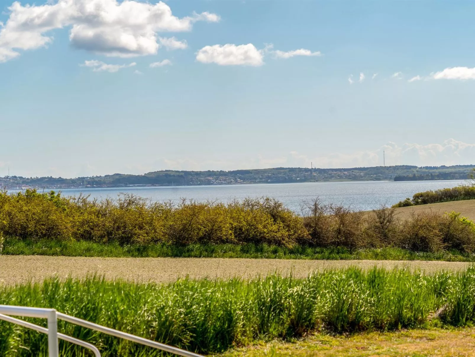 "Frellaf" - 250m from the sea-Outside