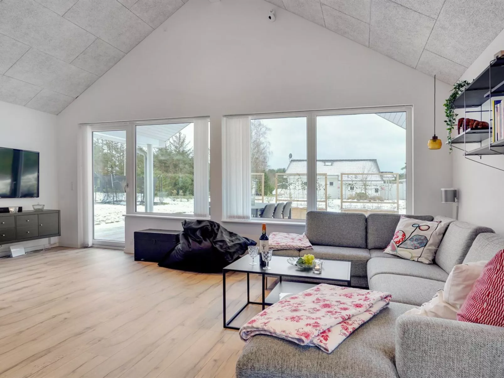 "Jurien" - 450m from the sea-Inside