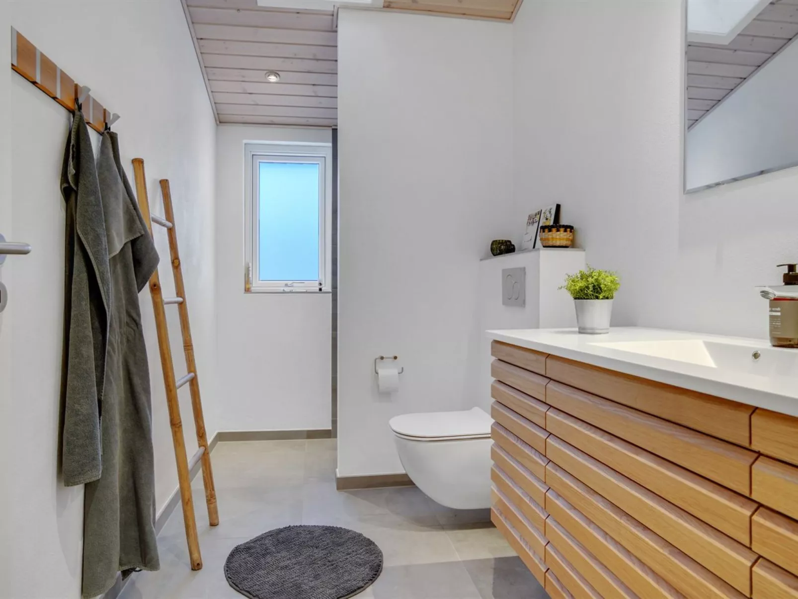 "Eevert" - 300m from the sea-Drinnen