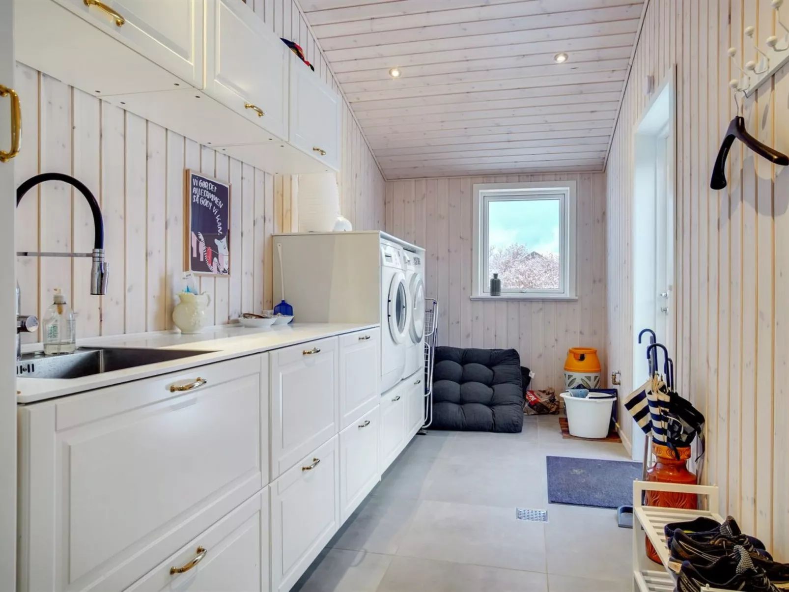 "Eevert" - 300m from the sea-Drinnen