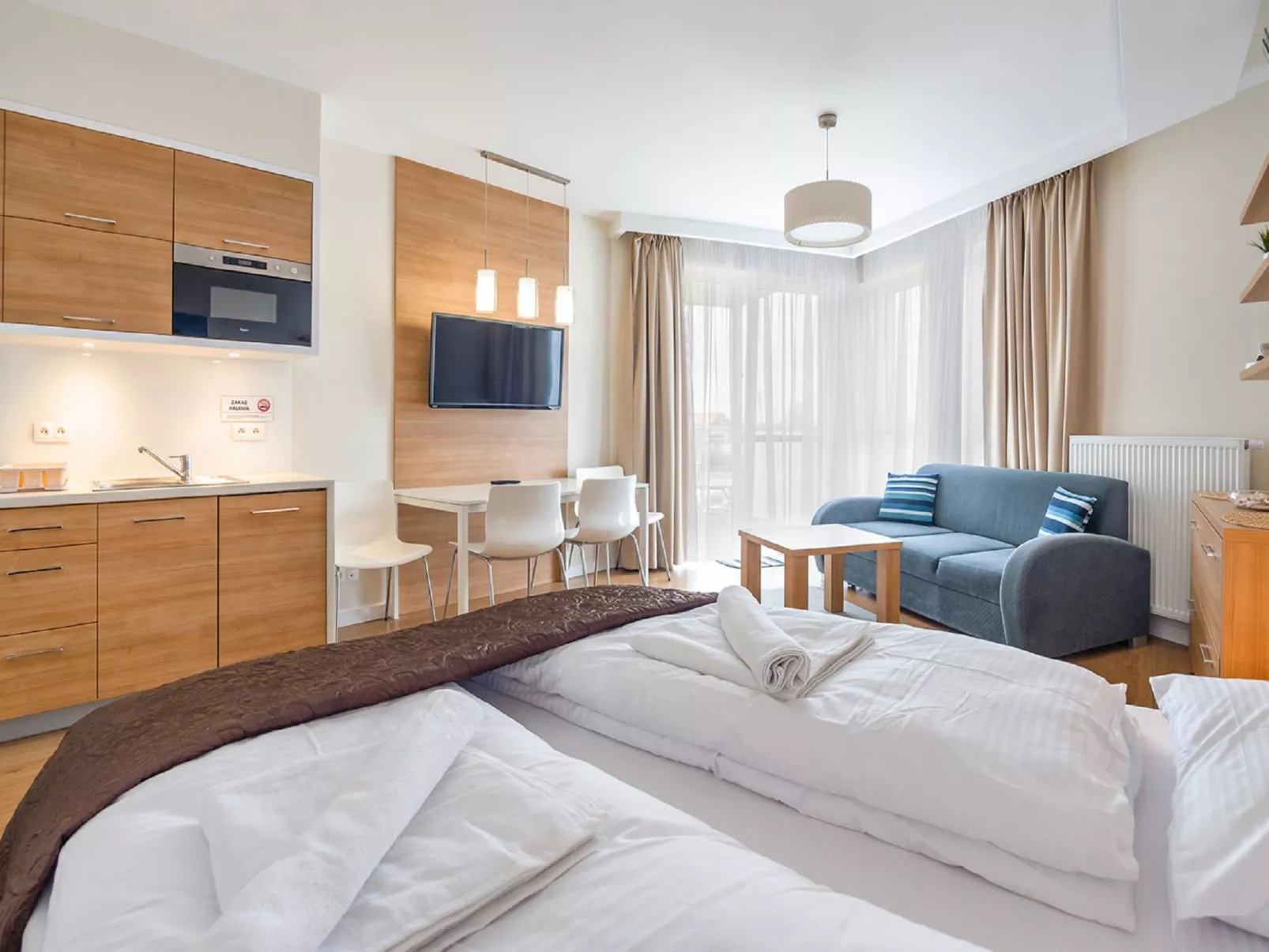 Kąty Rybackie Marina-Drinnen