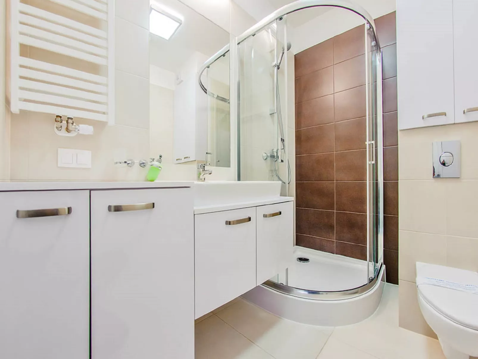 Kąty Rybackie Marina-Drinnen