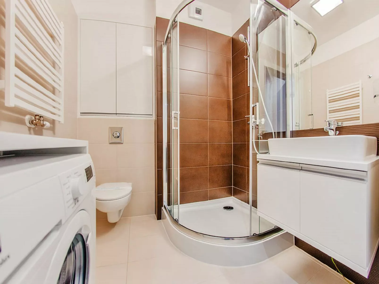 Kąty Rybackie Marina-Drinnen