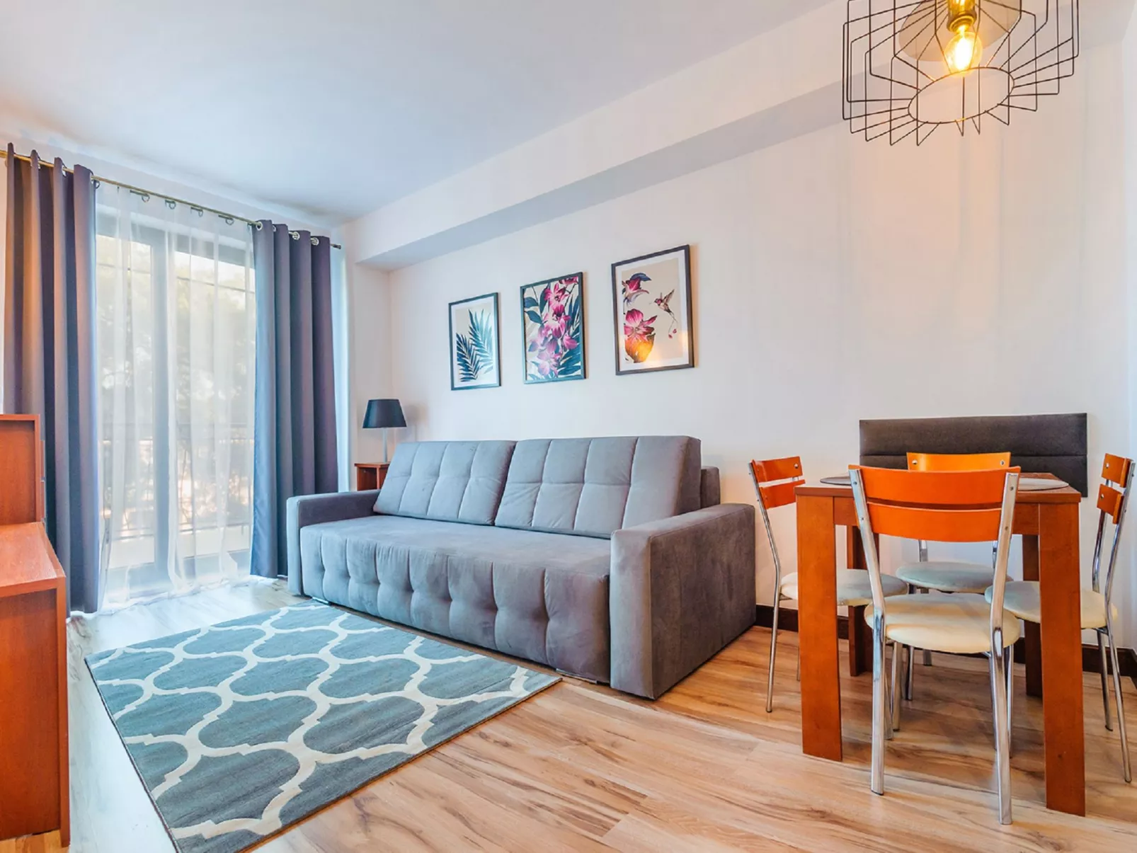 Continental Krynica Morska-Drinnen