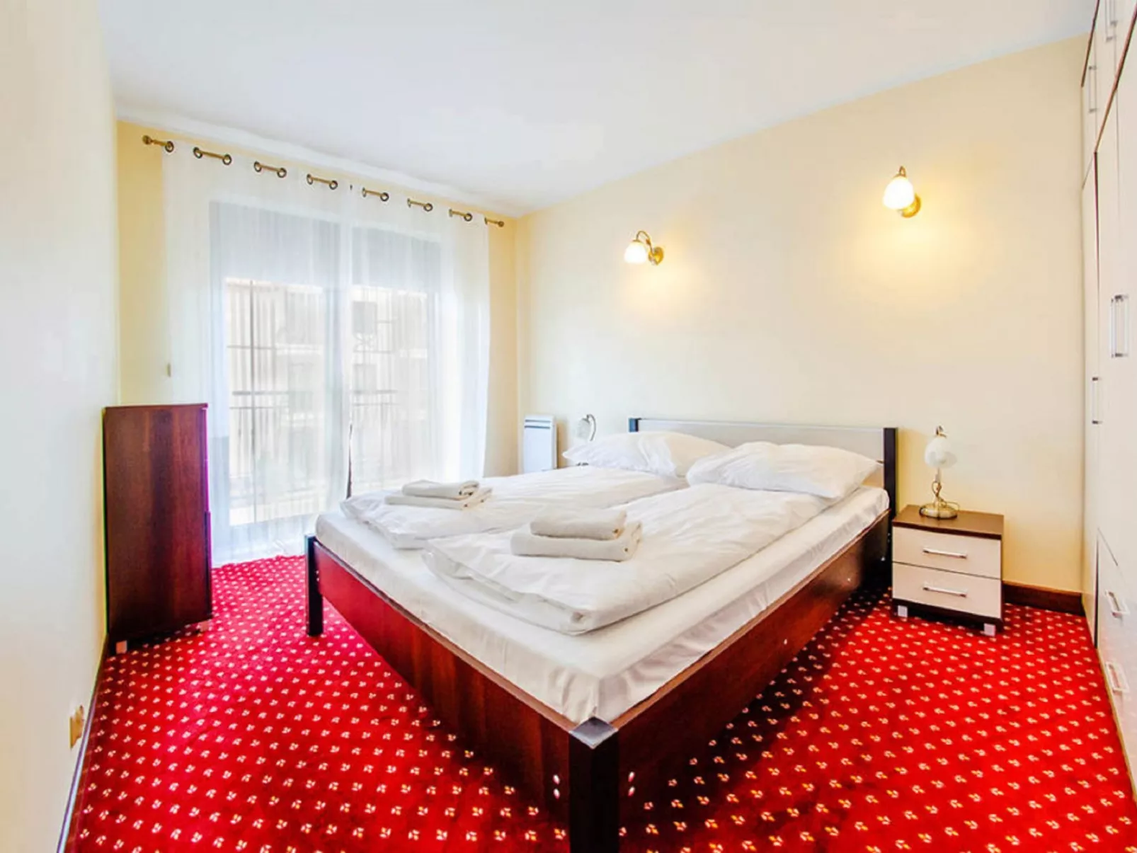 Continental Krynica Morska-Drinnen