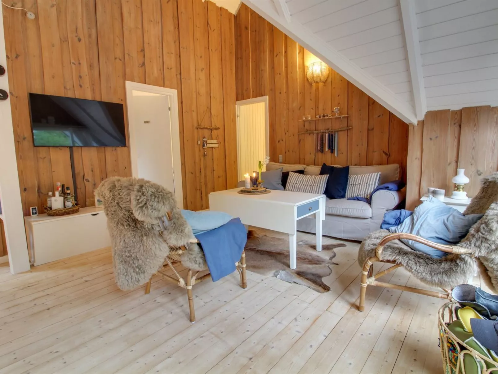 "Magga" - 3.2km from the sea-Inside