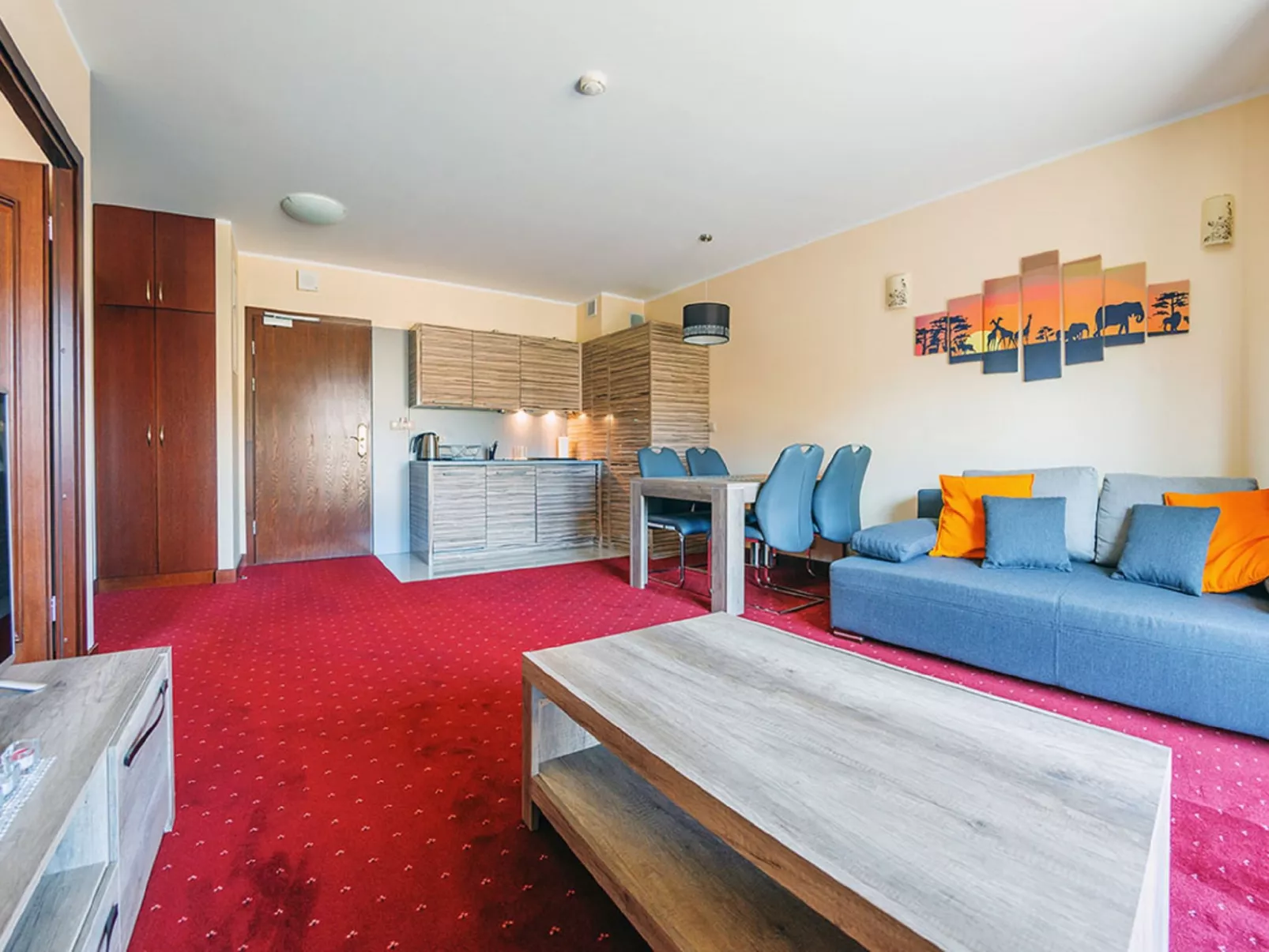 Continental Krynica Morska-Drinnen