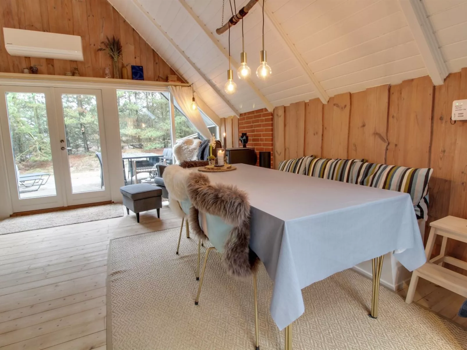 "Magga" - 3.2km from the sea-Inside