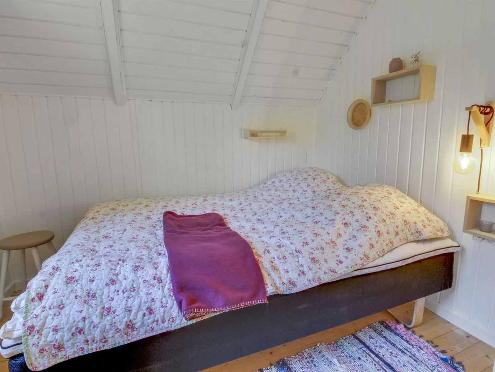 "Magga" - 3.2km from the sea-Inside