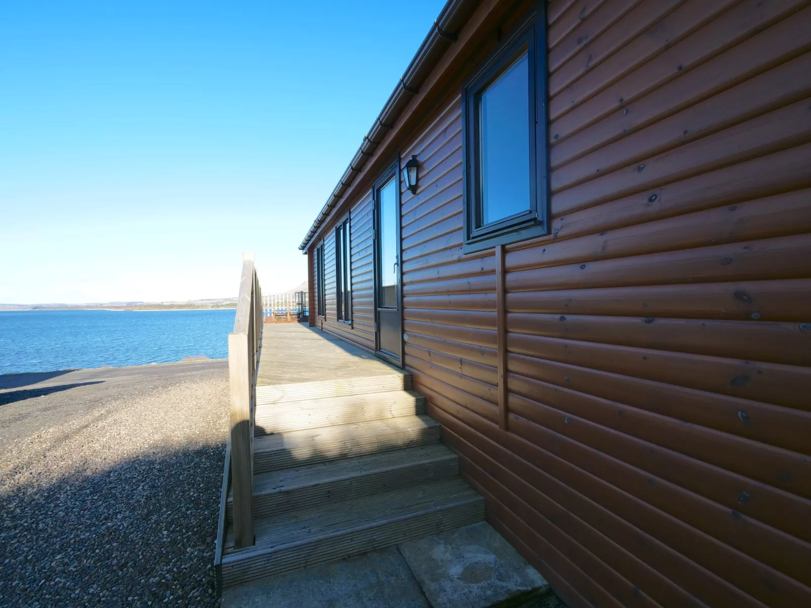 Loch Leven Lodge-Outside