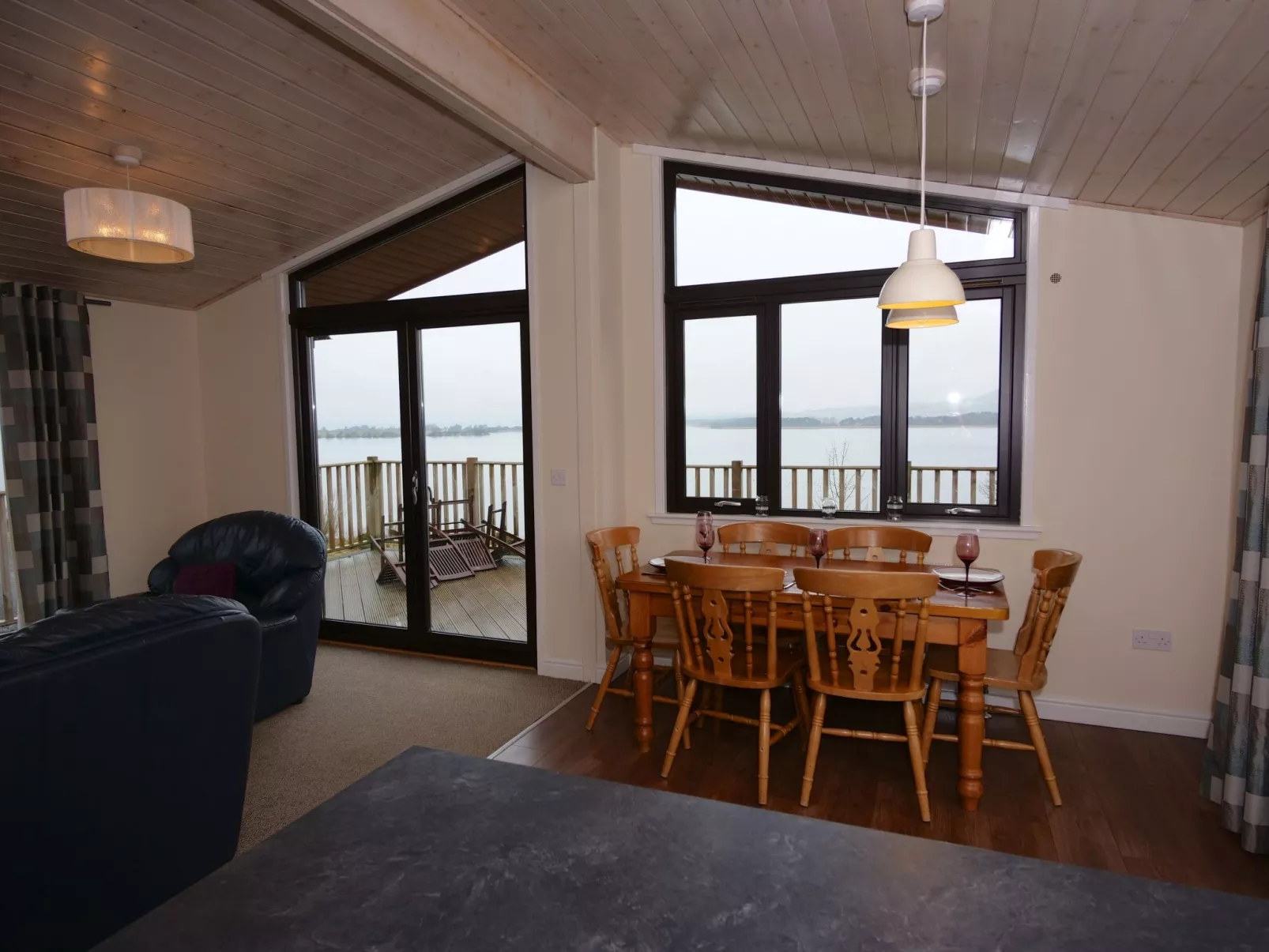 Loch Leven Lodge-Inside