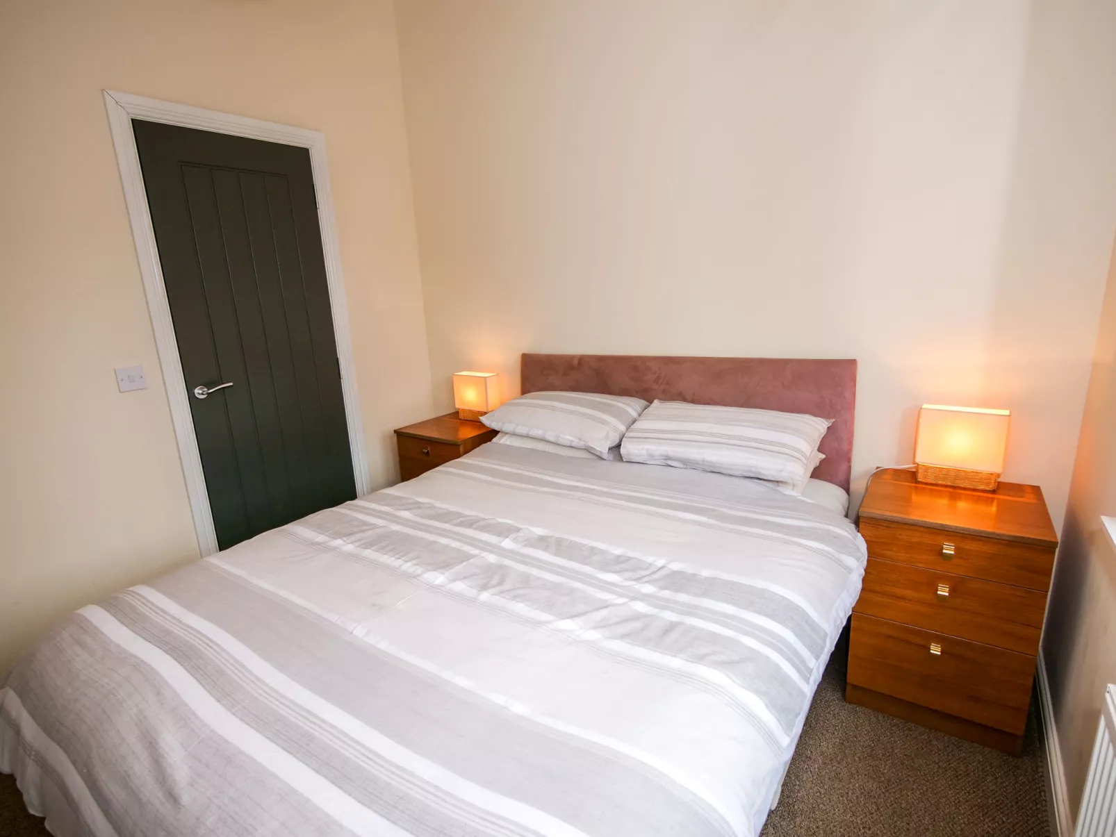 Loch Leven Lodge-Inside