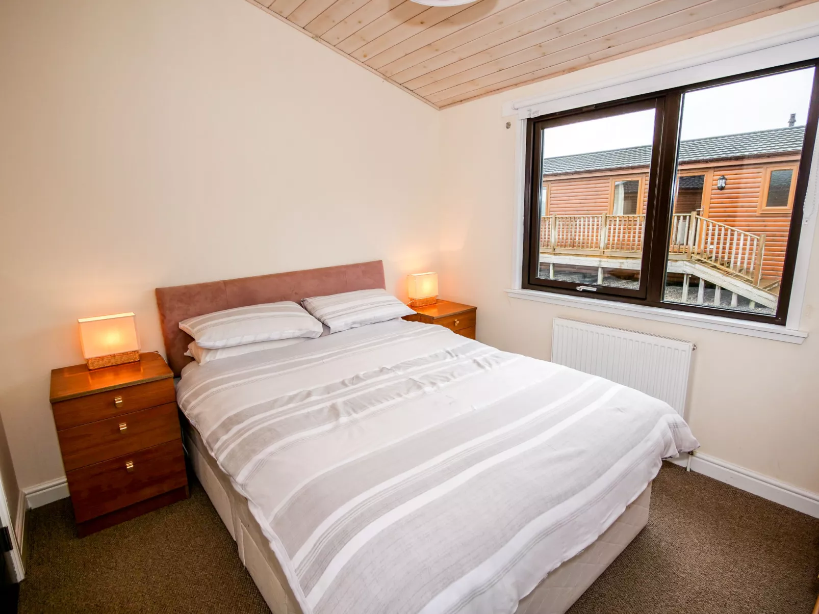 Loch Leven Lodge-Inside