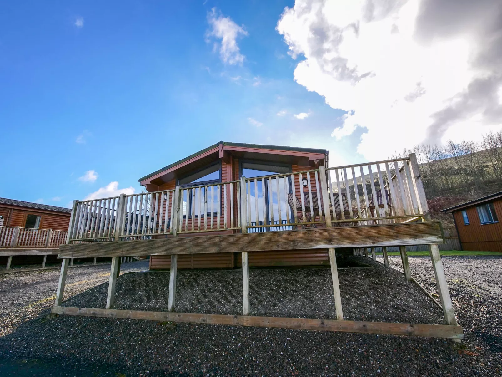 Loch Leven Lodge-Outside
