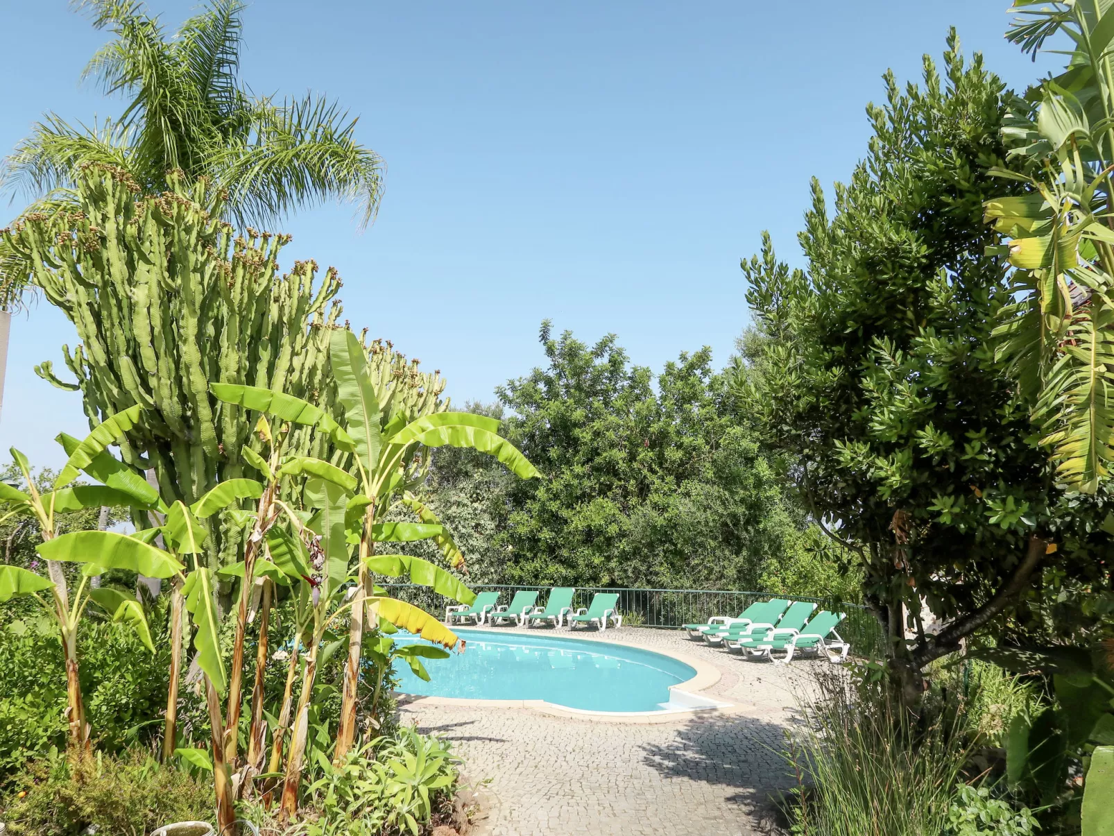 Monte Meco-Outside