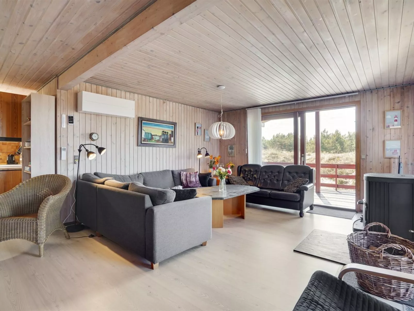 "Eljene" - 750m from the sea-Inside
