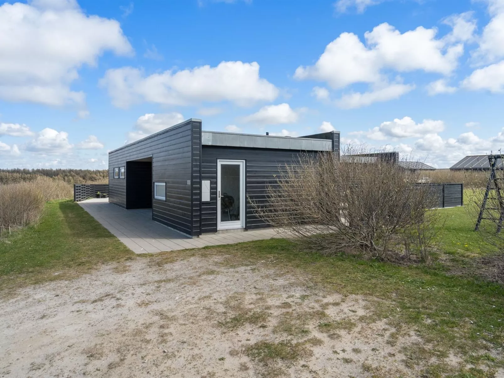 "Ilfar" - 700m from the sea-Outside