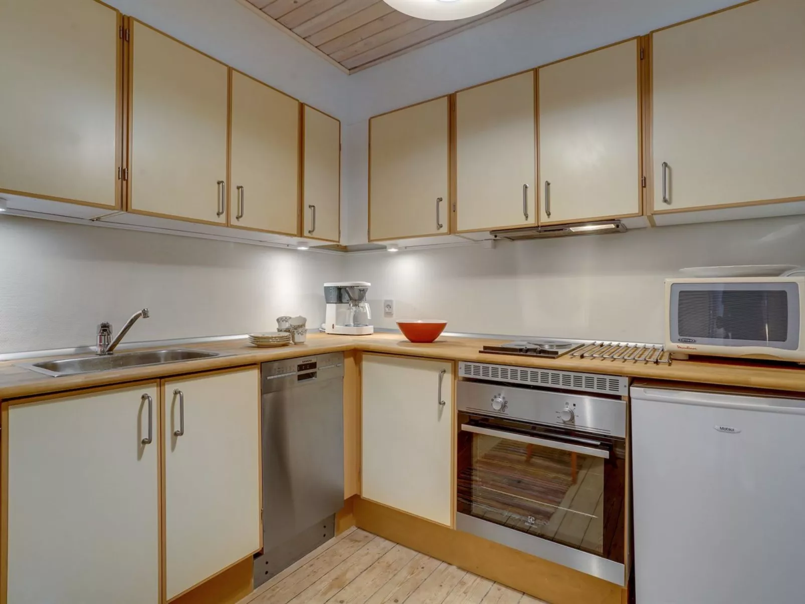 "Feenja" - 250m from the sea-Inside