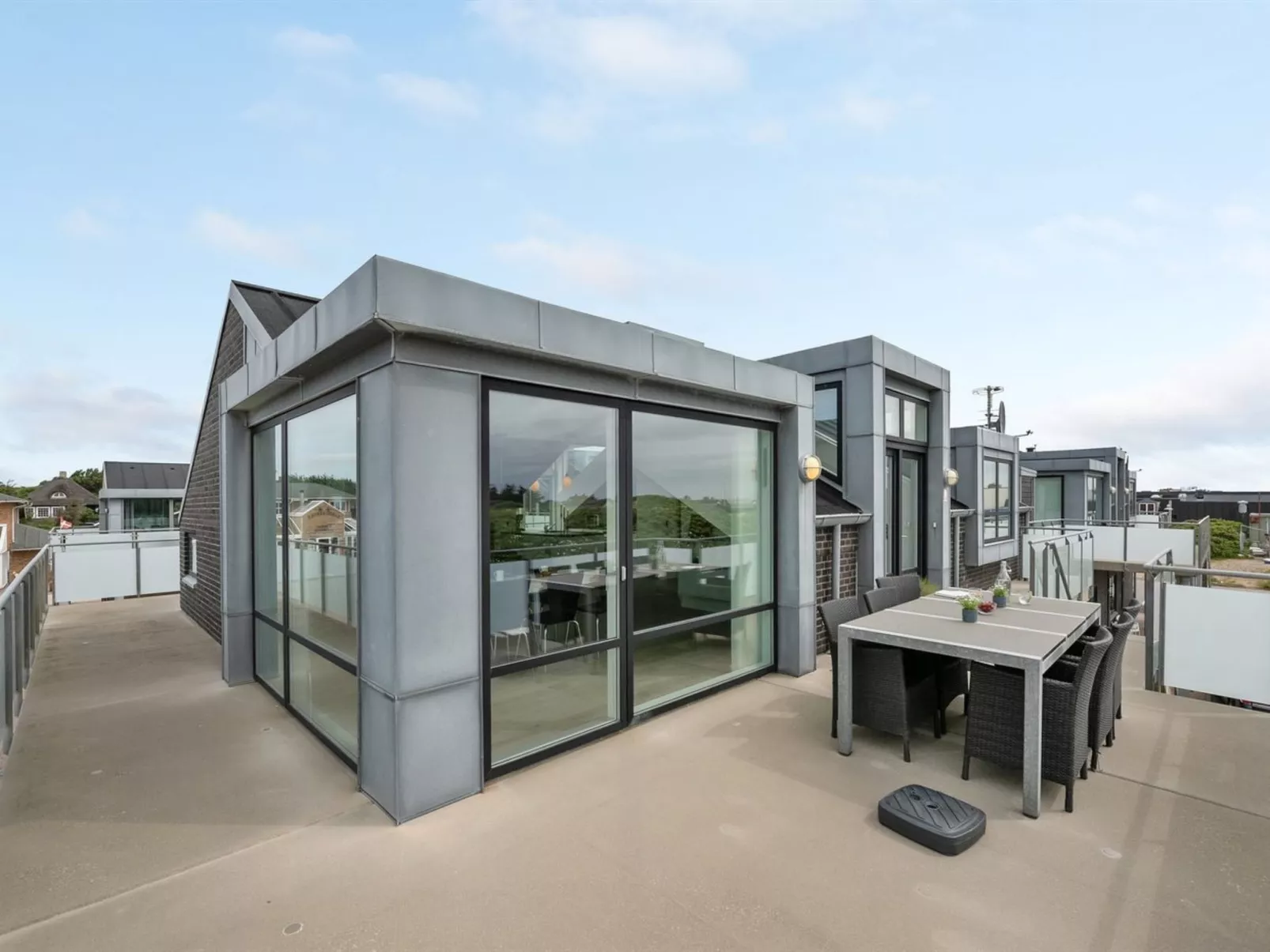"Anneka" - 200m from the sea-Outside