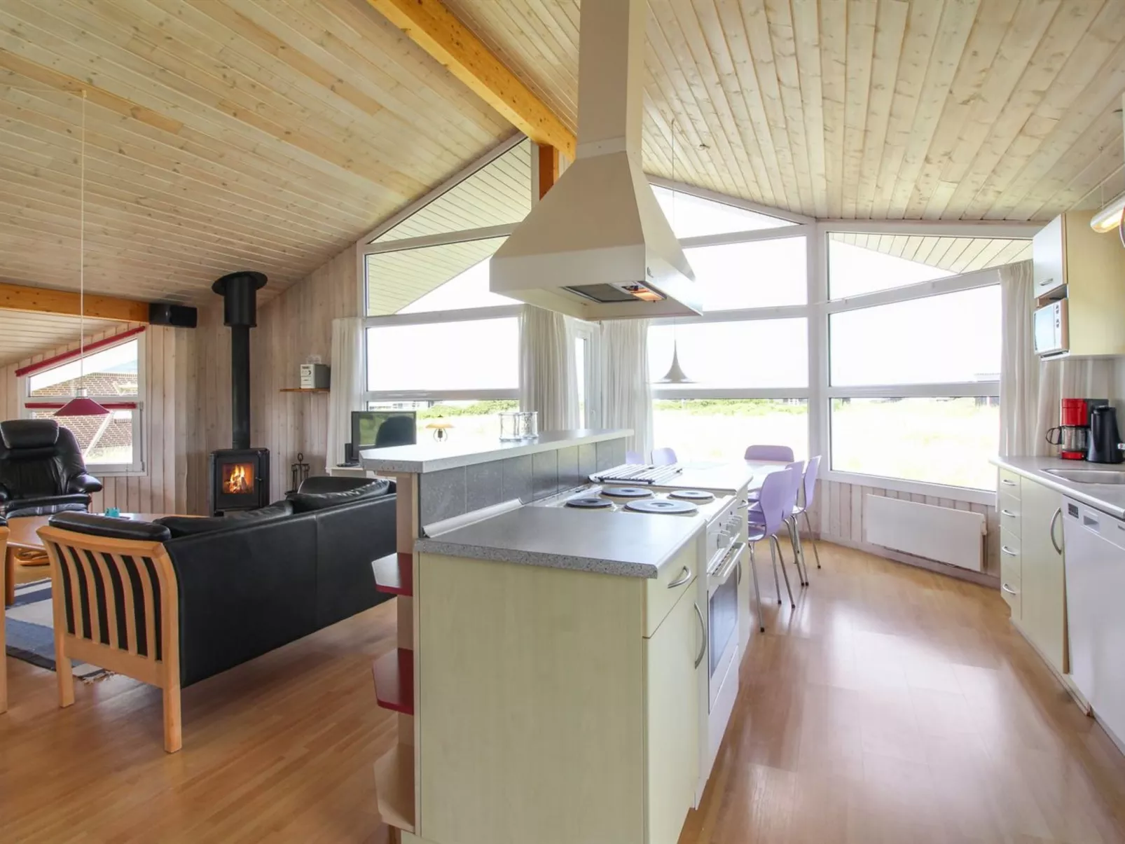 "Fanni" - 460m from the sea-Drinnen