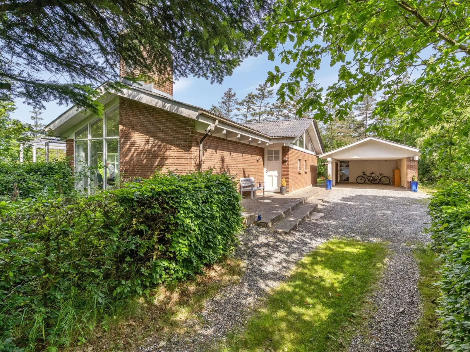 "Tinnie" - 2.9km from the sea-Draußen