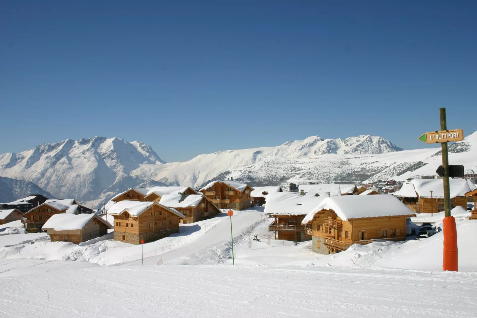 Les Chalets de l'Altiport 1-View winter