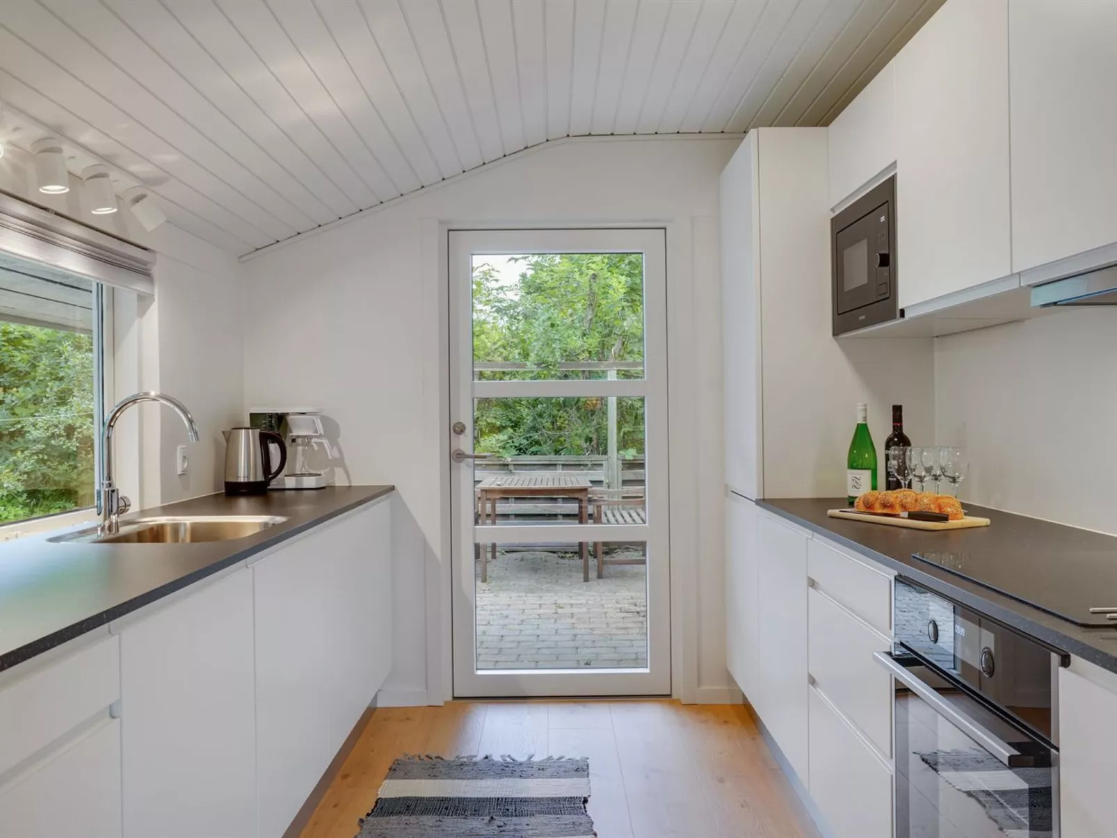 "Jakko" - 300m from the sea-Dedans