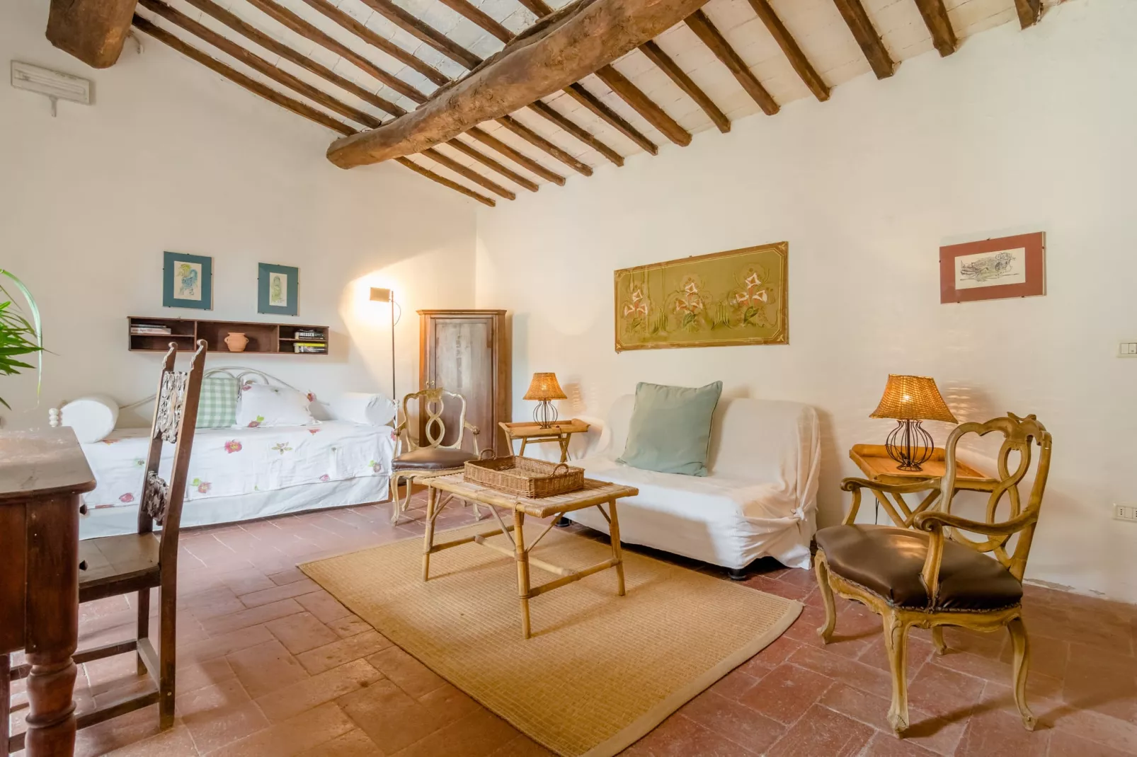 Casa Orcio-Living room