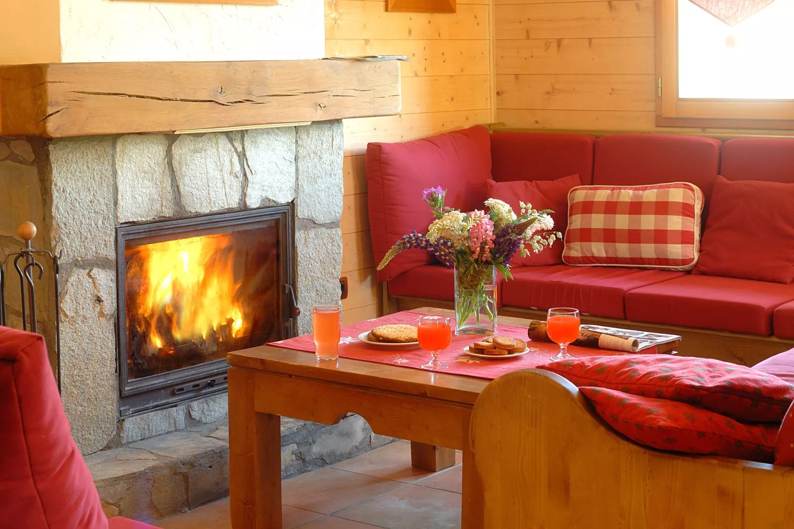 Les Chalets de l'Altiport 1-Living room