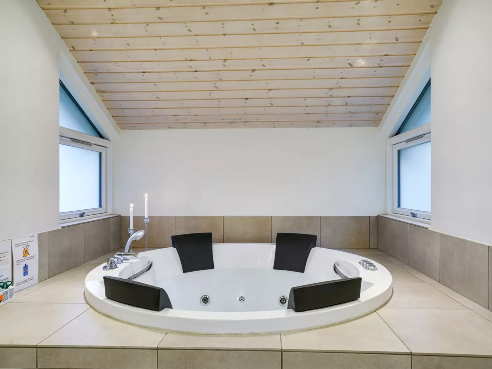 "Ricus" - 1.8km from the sea-Inside