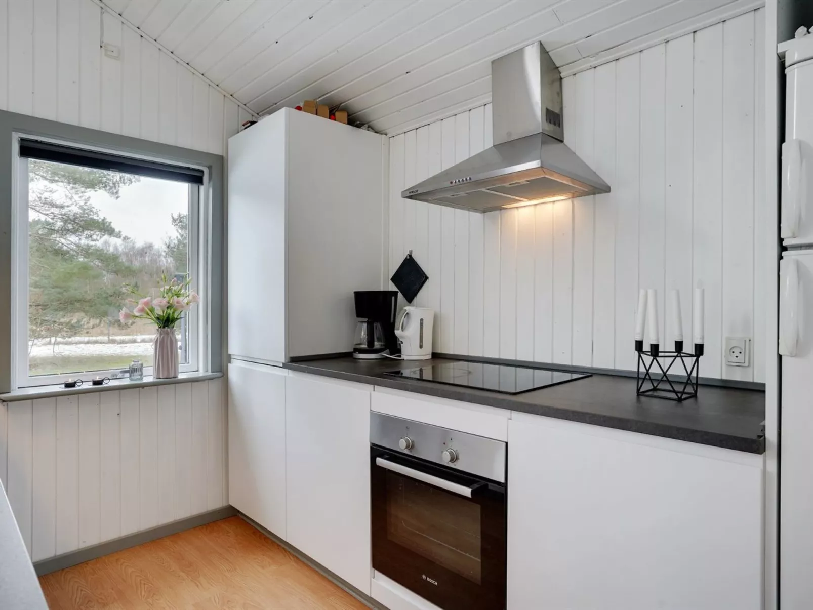 "Aiden" - 300m from the sea-Drinnen