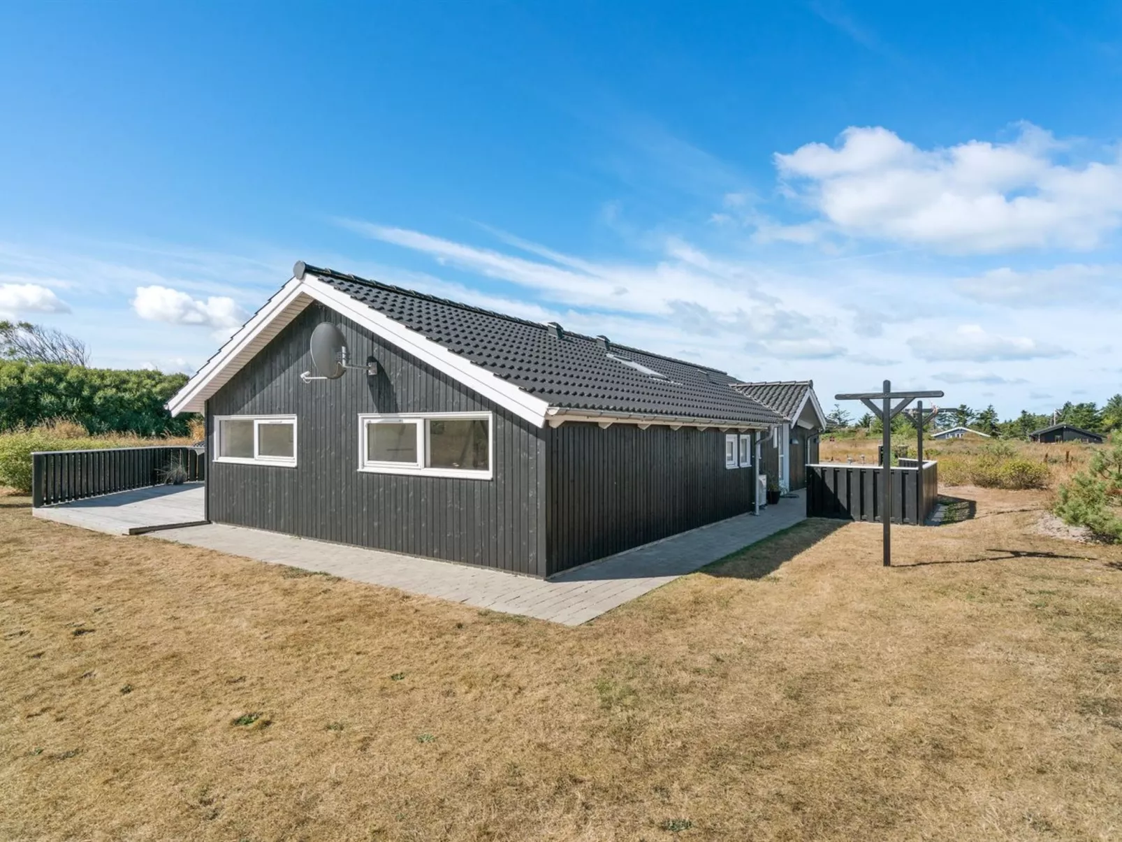 "Aria" - 1.2km from the sea-Draußen