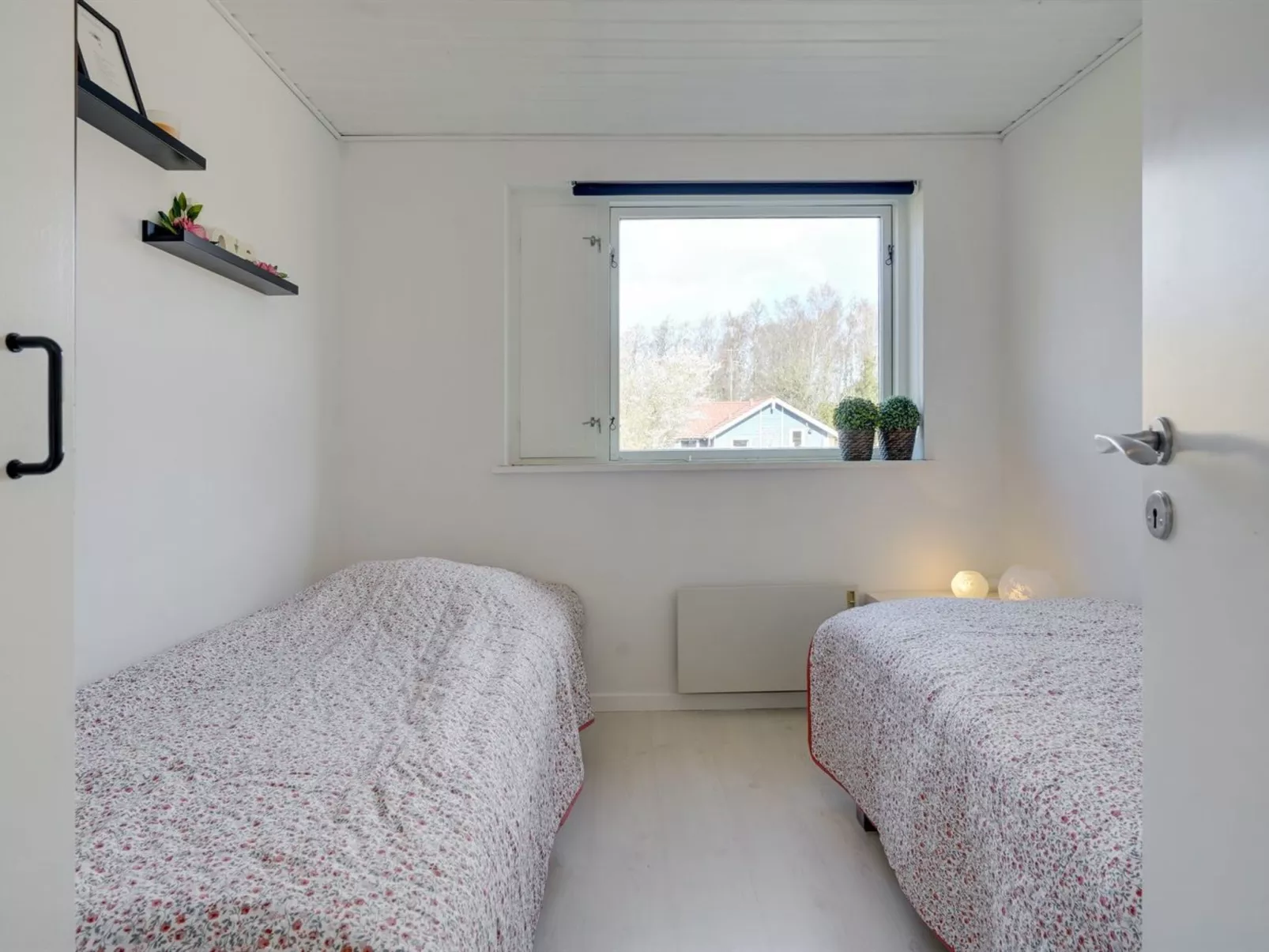 "Janin" - 210m from the sea-Inside