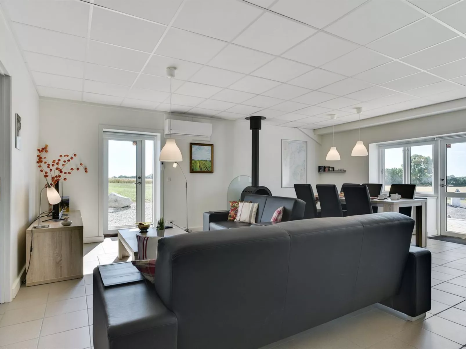 "Henne" - 2.5km from the sea-Inside