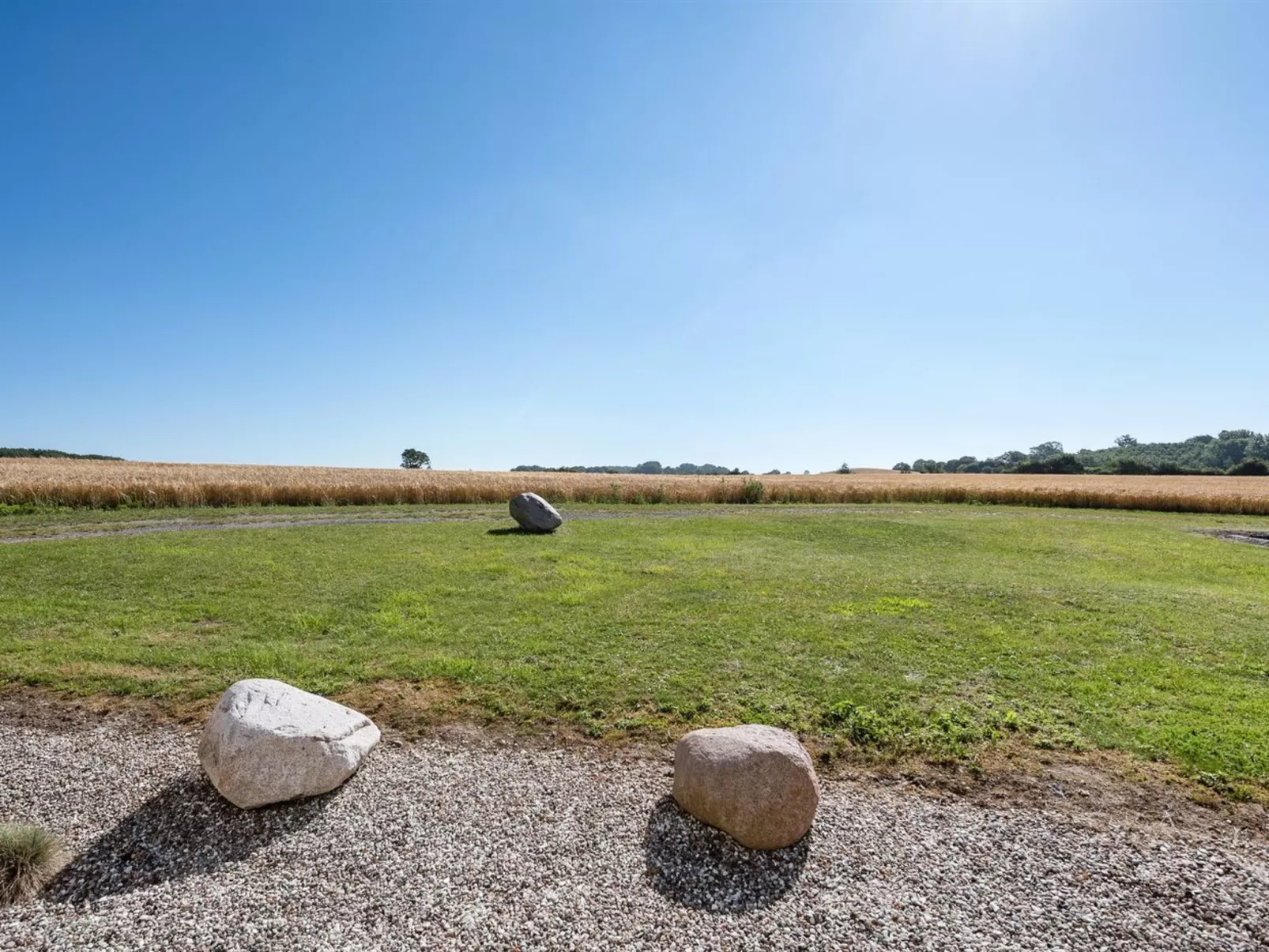 "Henne" - 2.5km from the sea-Outside