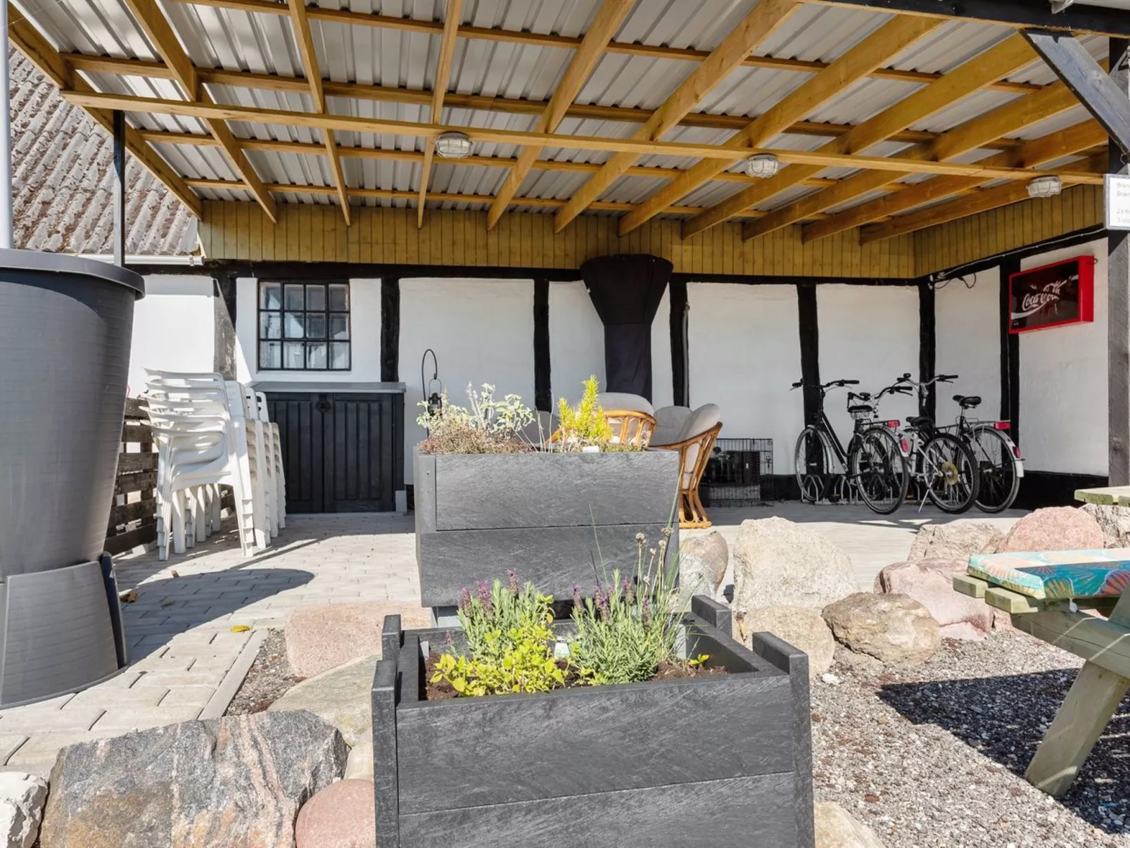 "Henne" - 2.5km from the sea-Inside