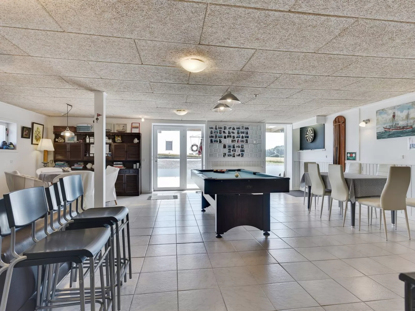 "Henne" - 2.5km from the sea-Inside