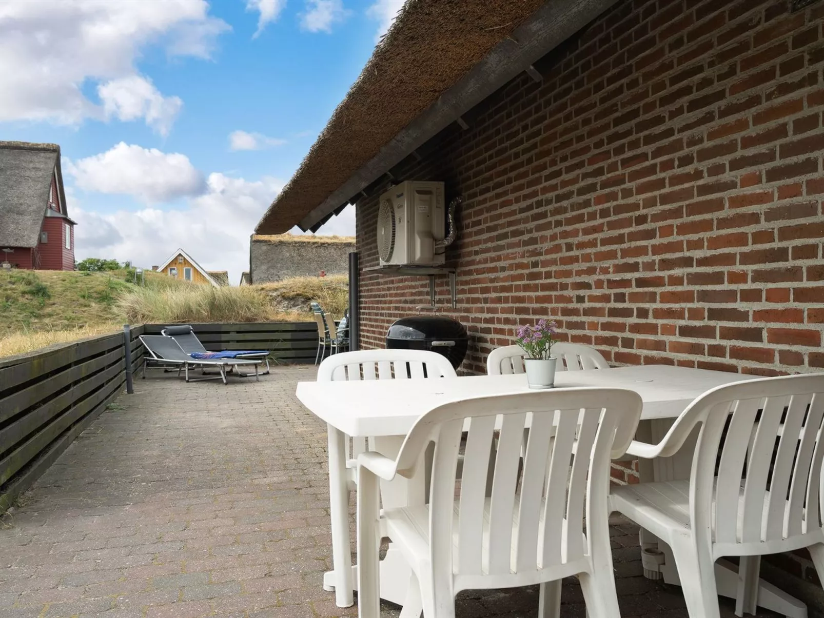 "Anselmi" - 450m from the sea-Outside