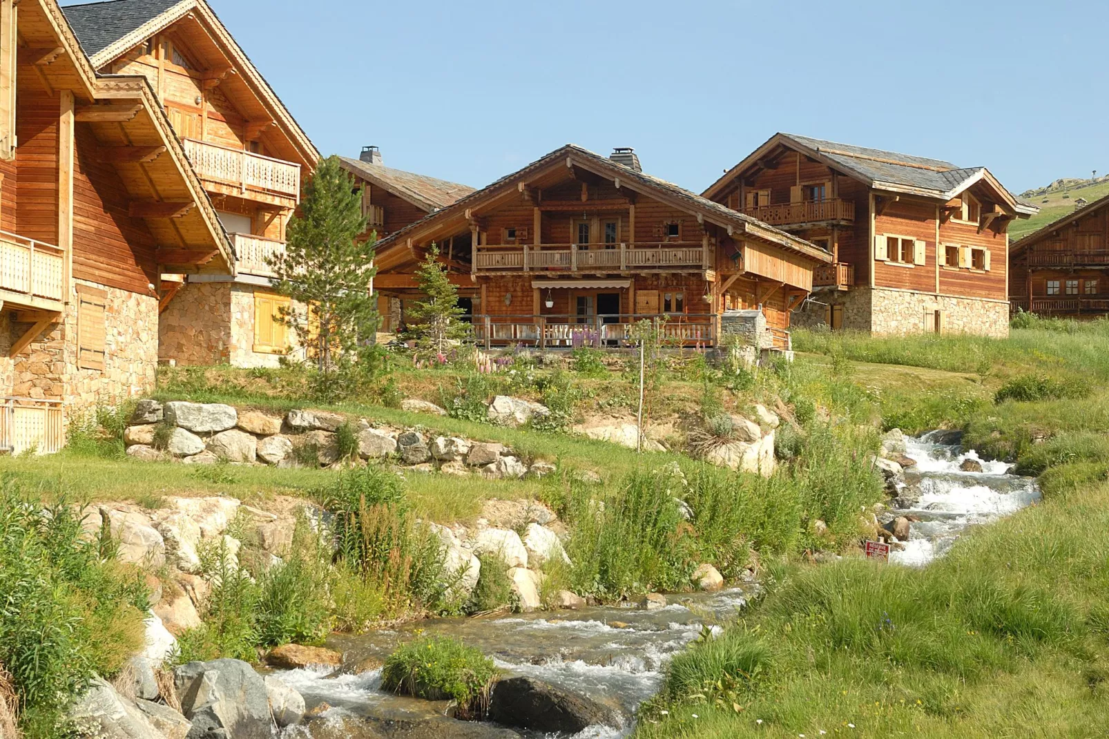 Les Chalets de l'Altiport 1-Exterior summer