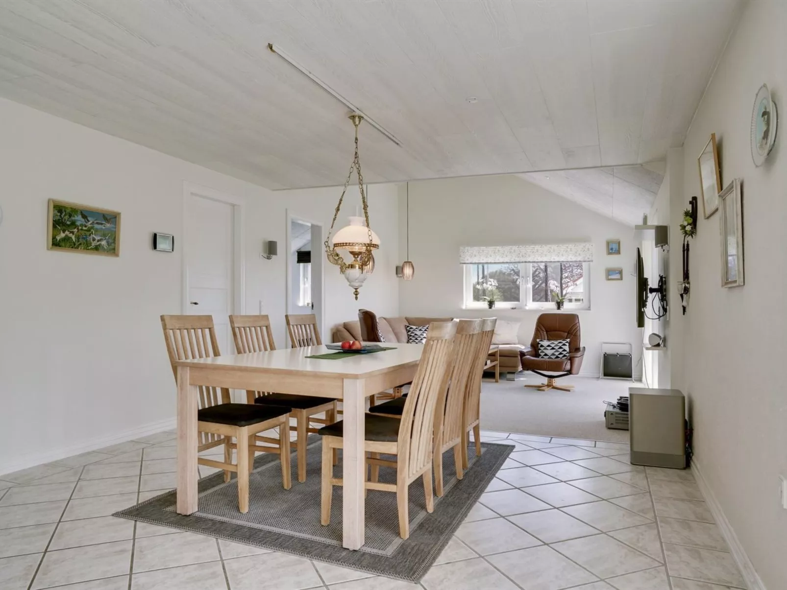 "Asfrith" - 400m from the sea-Inside