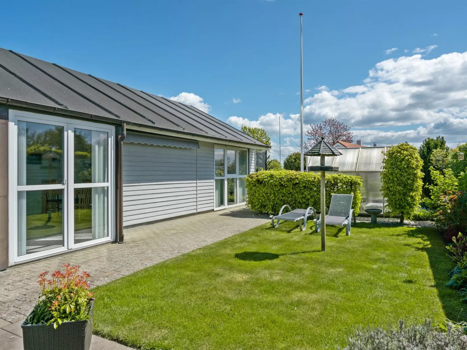 "Asfrith" - 400m from the sea-Outside
