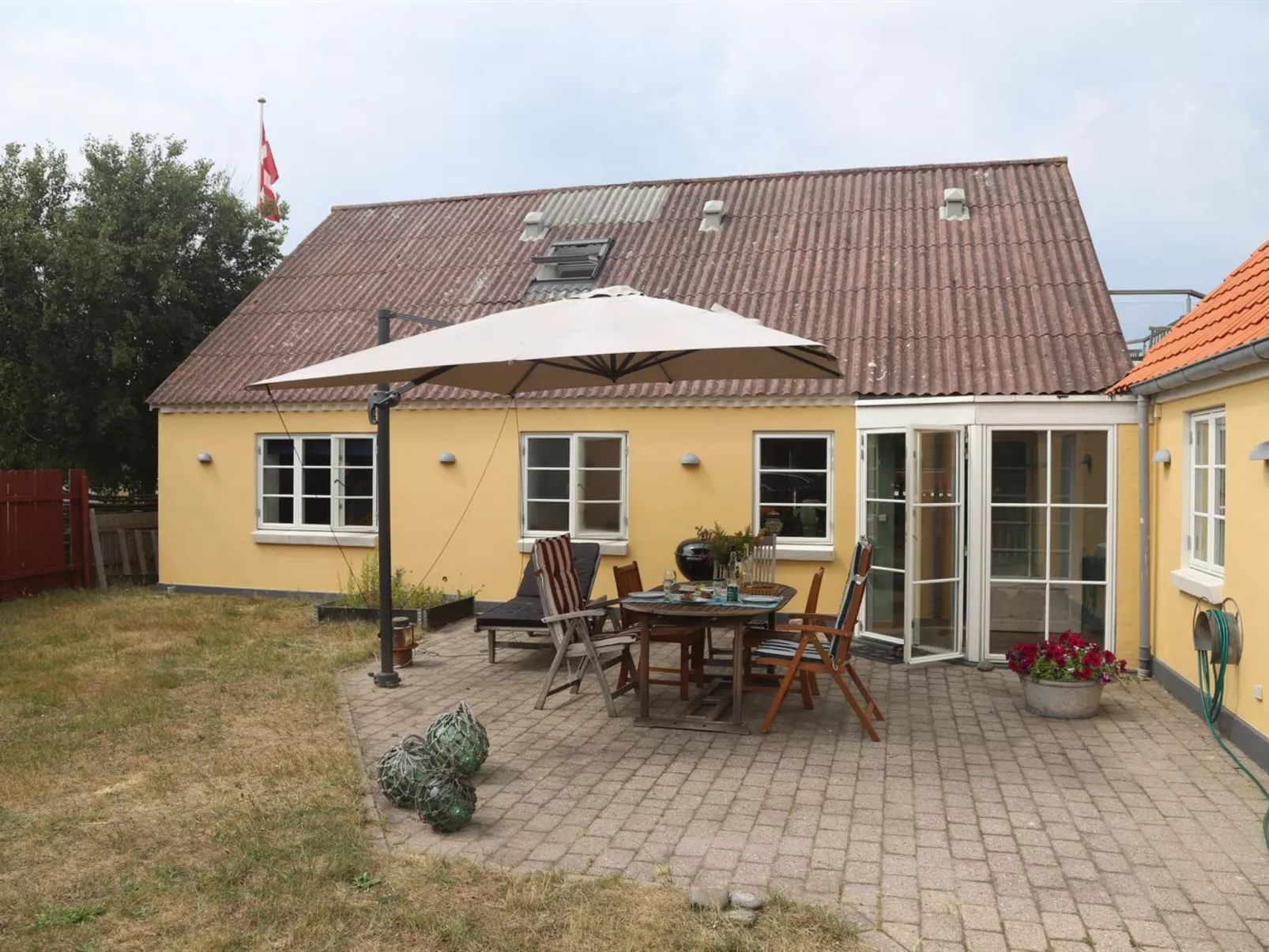 "Tara" - 300m from the sea-Draußen