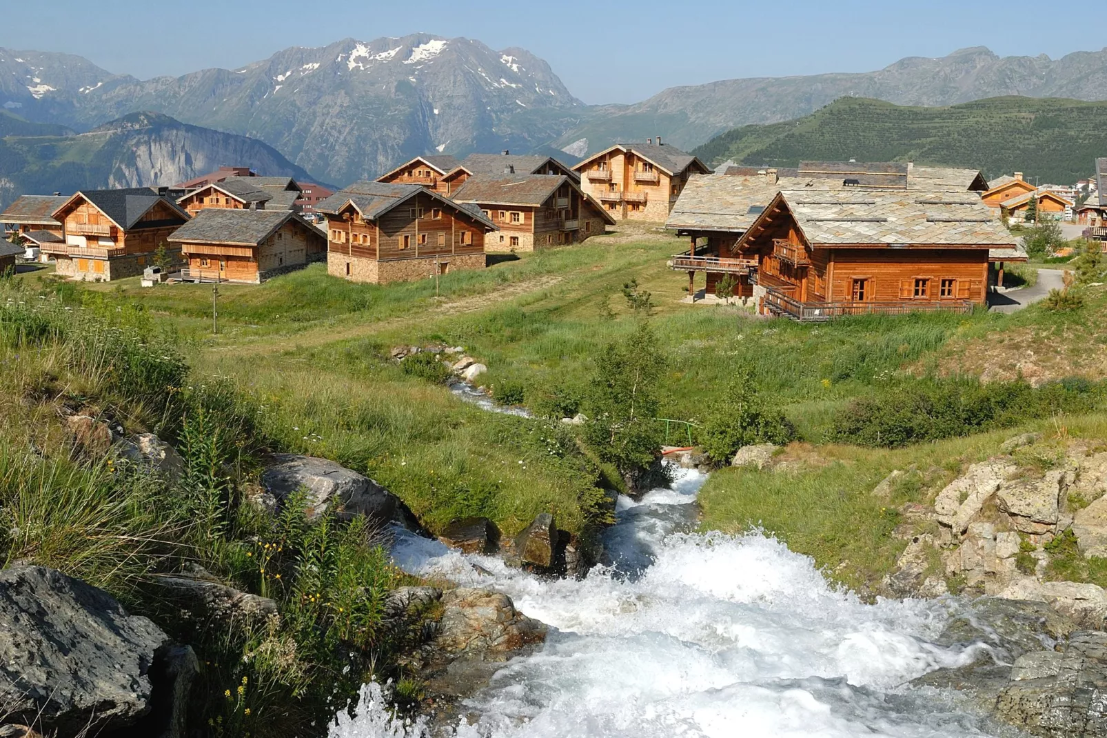 Les Chalets de l'Altiport 1-Exterior summer
