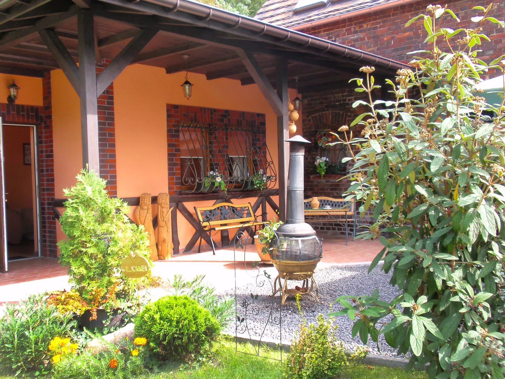 Gościniec Pod Dwoma Sercami-Outside