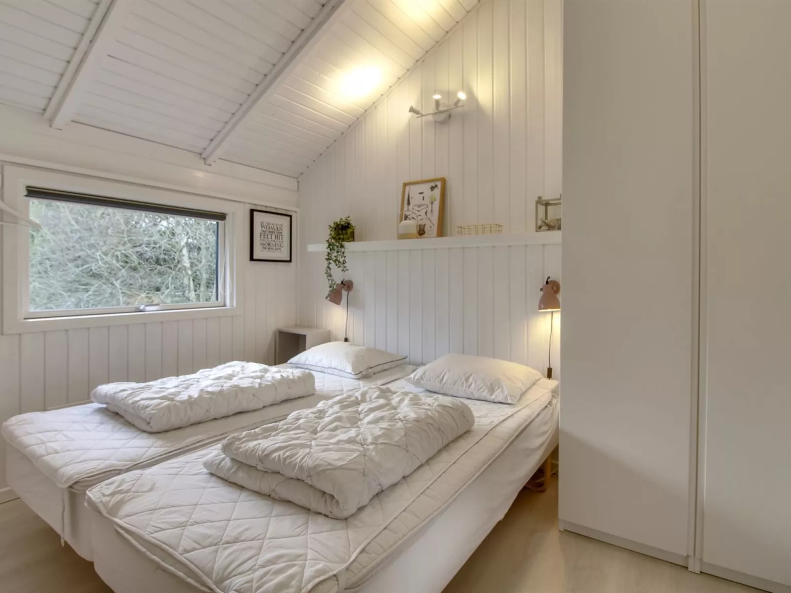 "Julie" - 1.5km from the sea-Inside