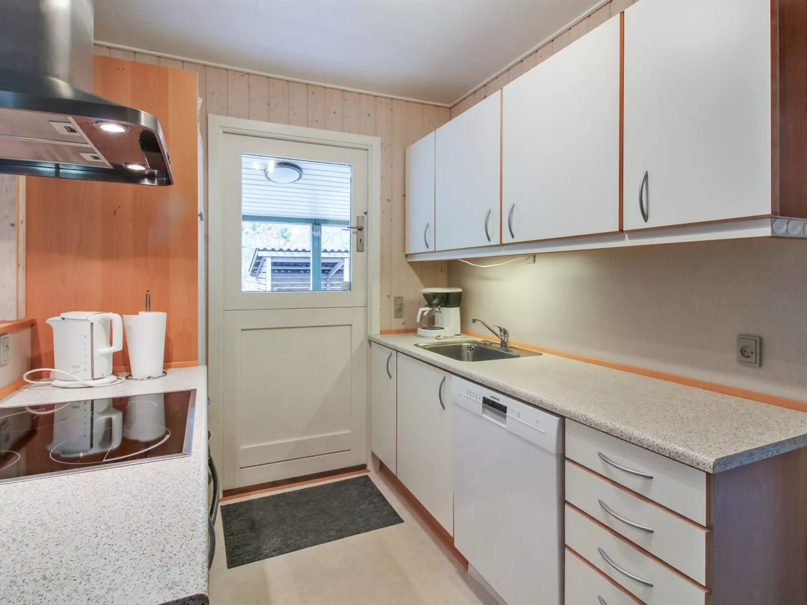 "Øthger" - 300m from the sea-Inside