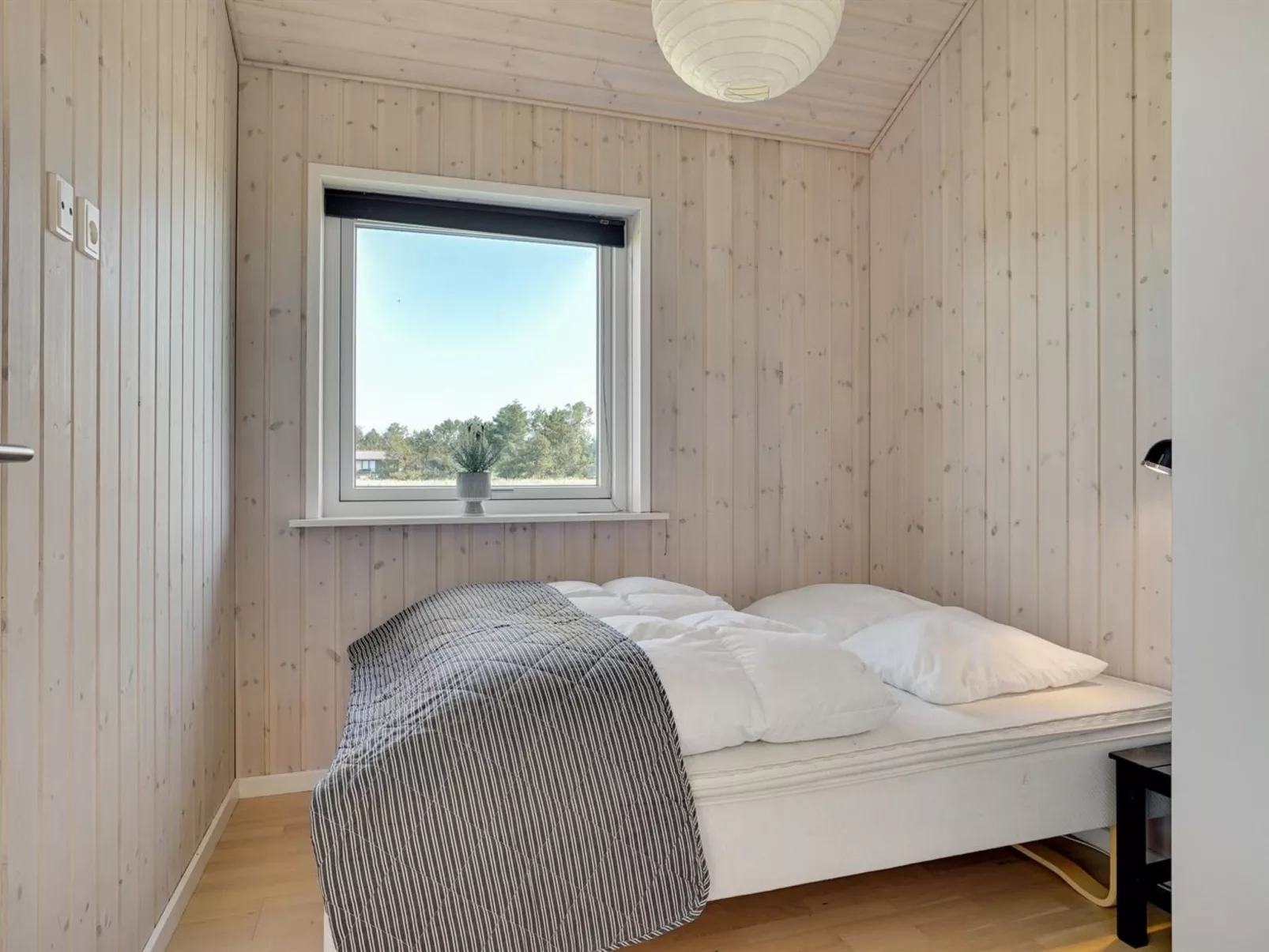 "Elenore" - 900m from the sea-Inside