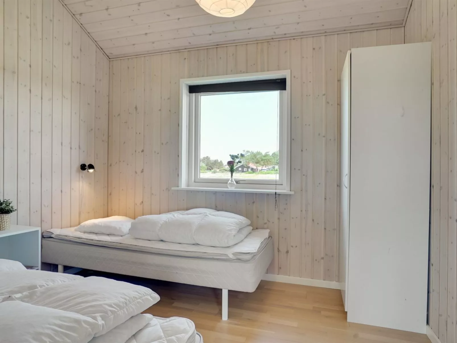 "Elenore" - 900m from the sea-Inside