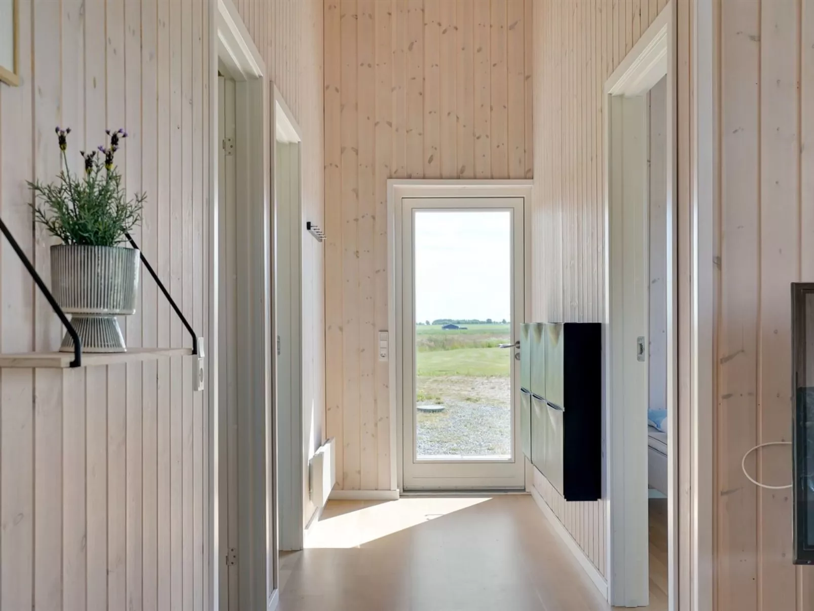 "Elenore" - 900m from the sea-Inside